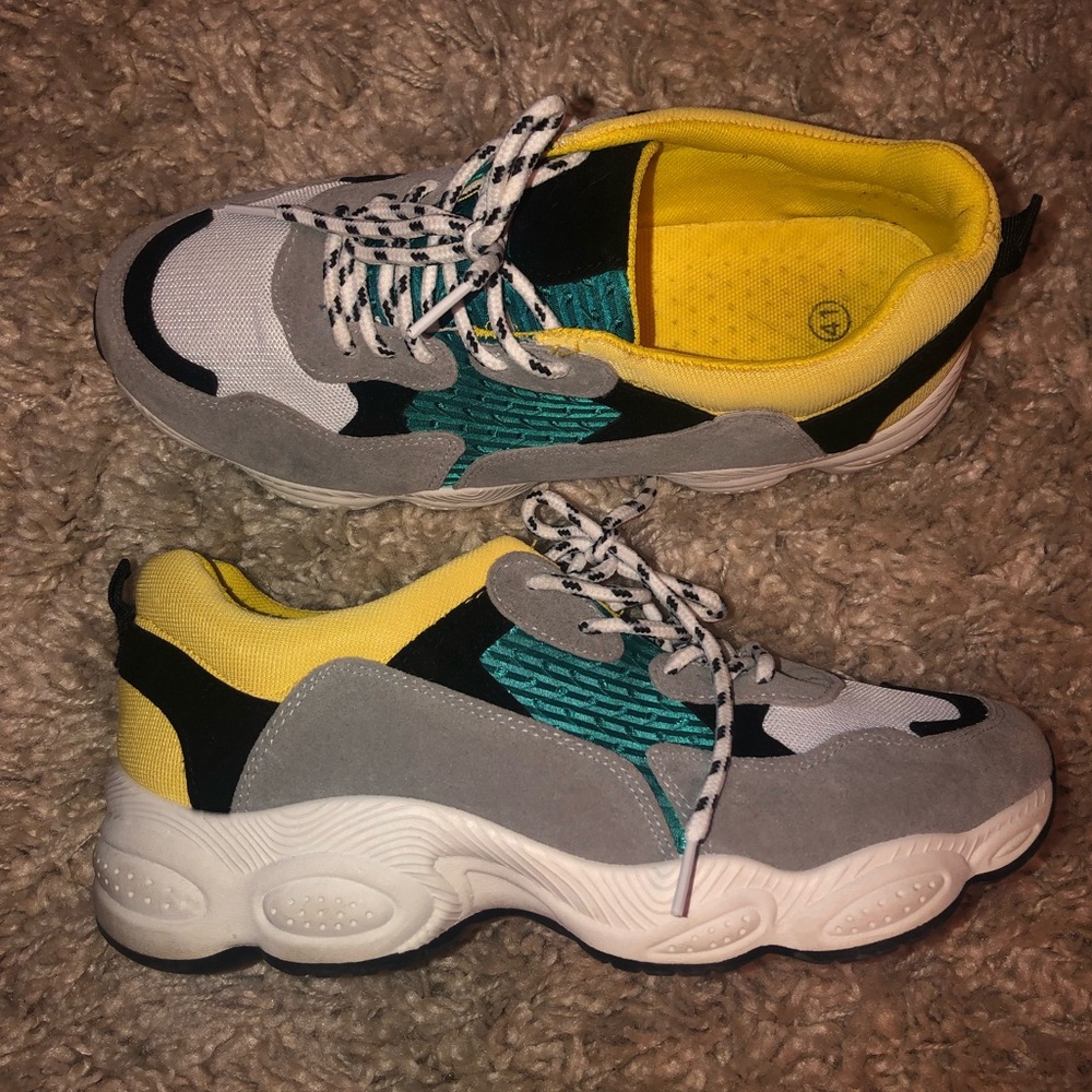 NASTY GAL 💥💥  Sneakers